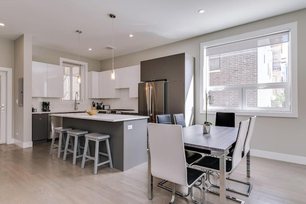 Stunning Duplex Condo #1 - Downtown River North Chicago Exterior foto