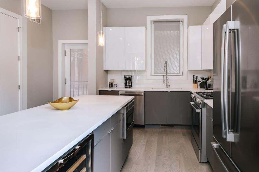 Stunning Duplex Condo #1 - Downtown River North Chicago Exterior foto