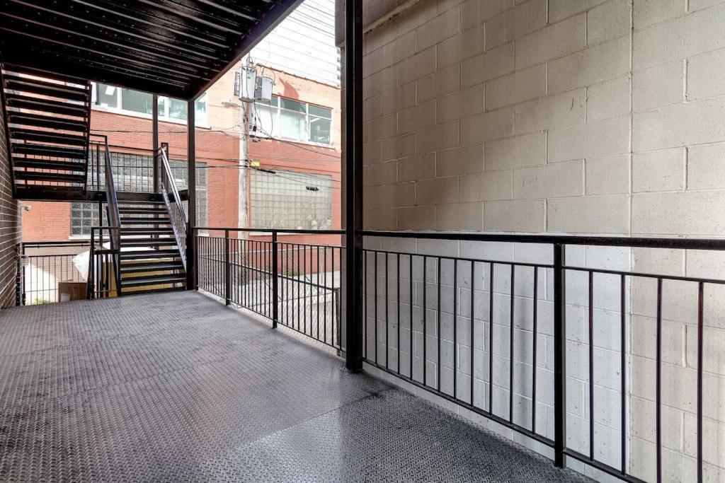 Stunning Duplex Condo #1 - Downtown River North Chicago Exterior foto